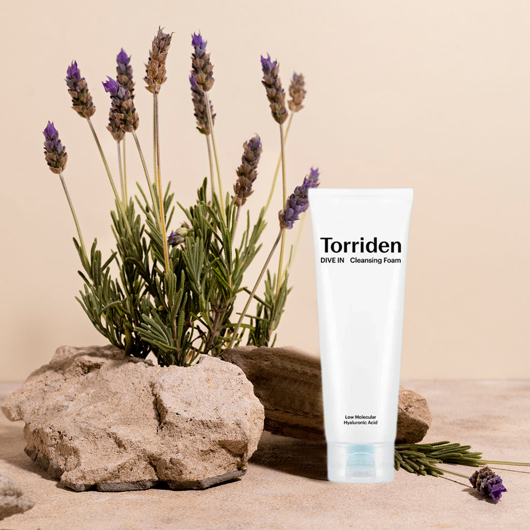 Hyaluronic Acid Cleansing Foam Torriden Hydrating Daily Face Wash with Hyaluronic Acid, Panthenol, and Allantoin for All Skin Types and Sensitive Skin 150ml